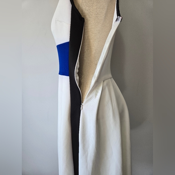 Lori Michaels White and Blue Pleated Midi Dress. Size Small - Picture 6 of 10